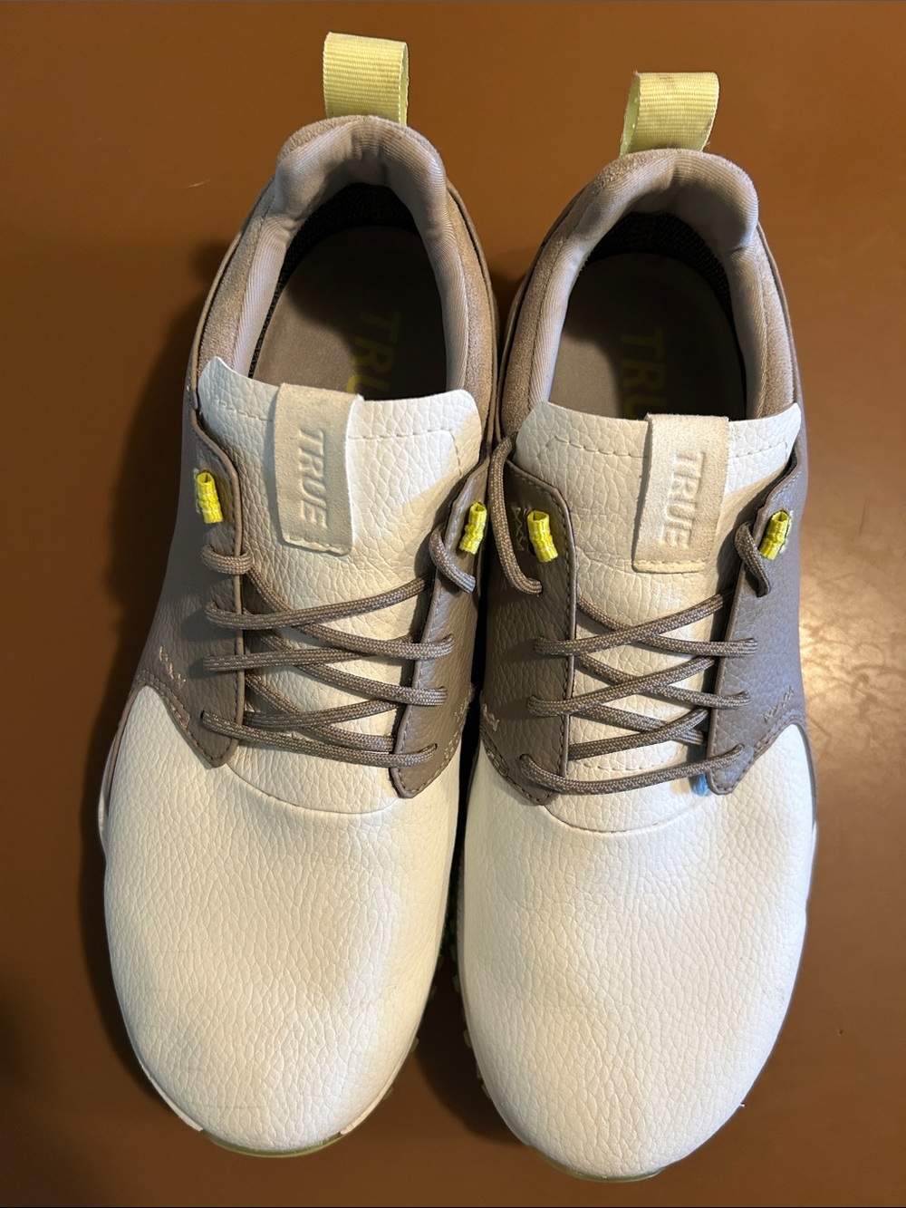 TRUE OG3 Pro Mens Spikeless Golf Shoes